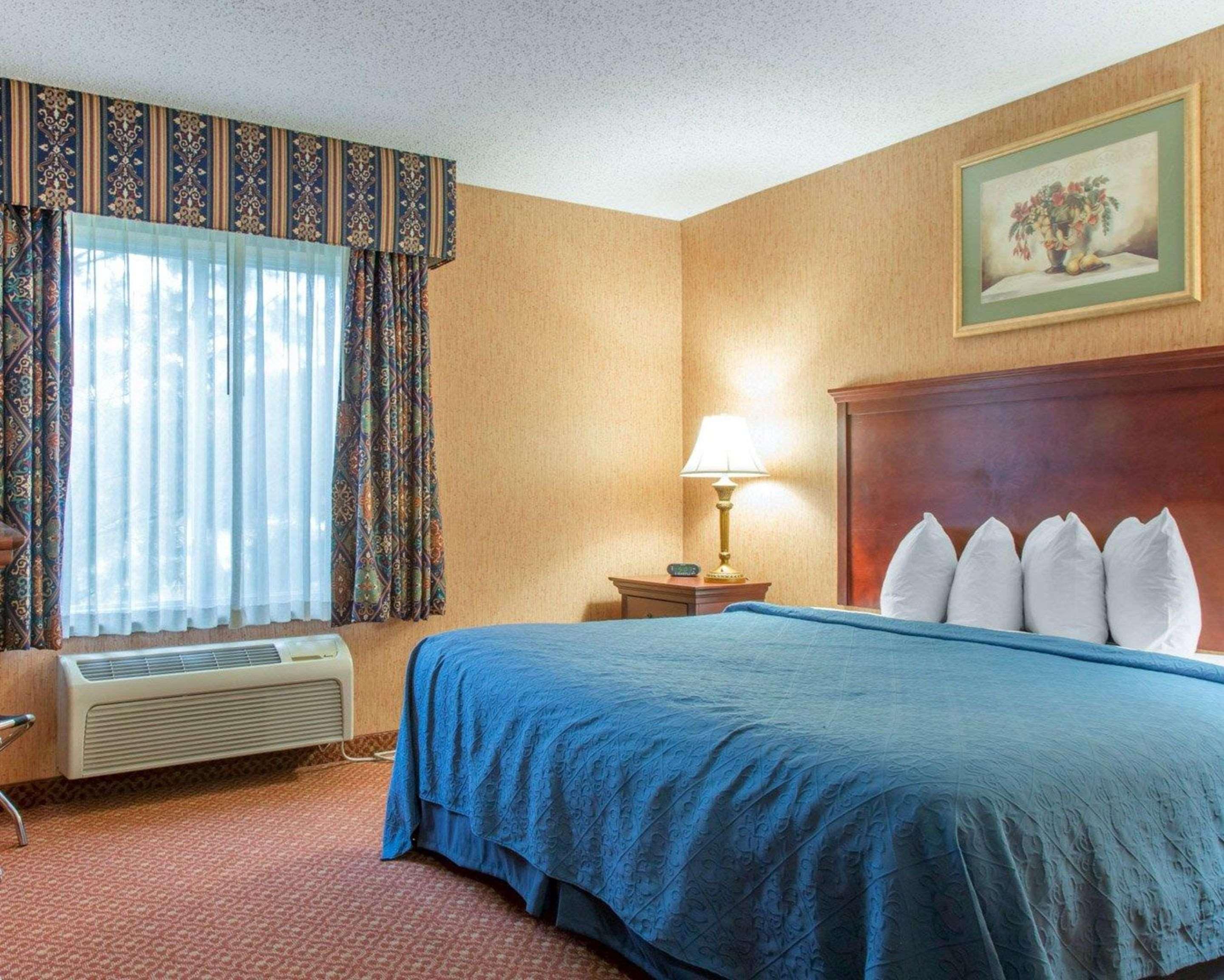 Quality Inn & Suites Meriden Exteriér fotografie